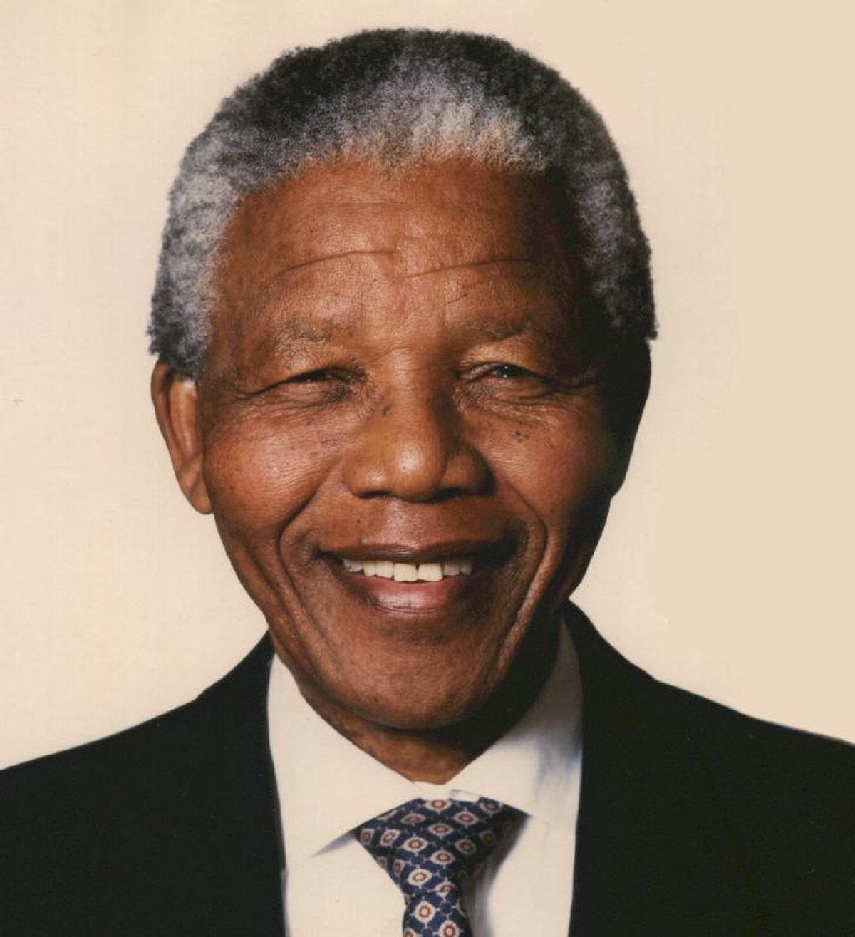 Zambiya\'da Mandela\'nın Ölümü Nedeniyle Yas İlan Edildi