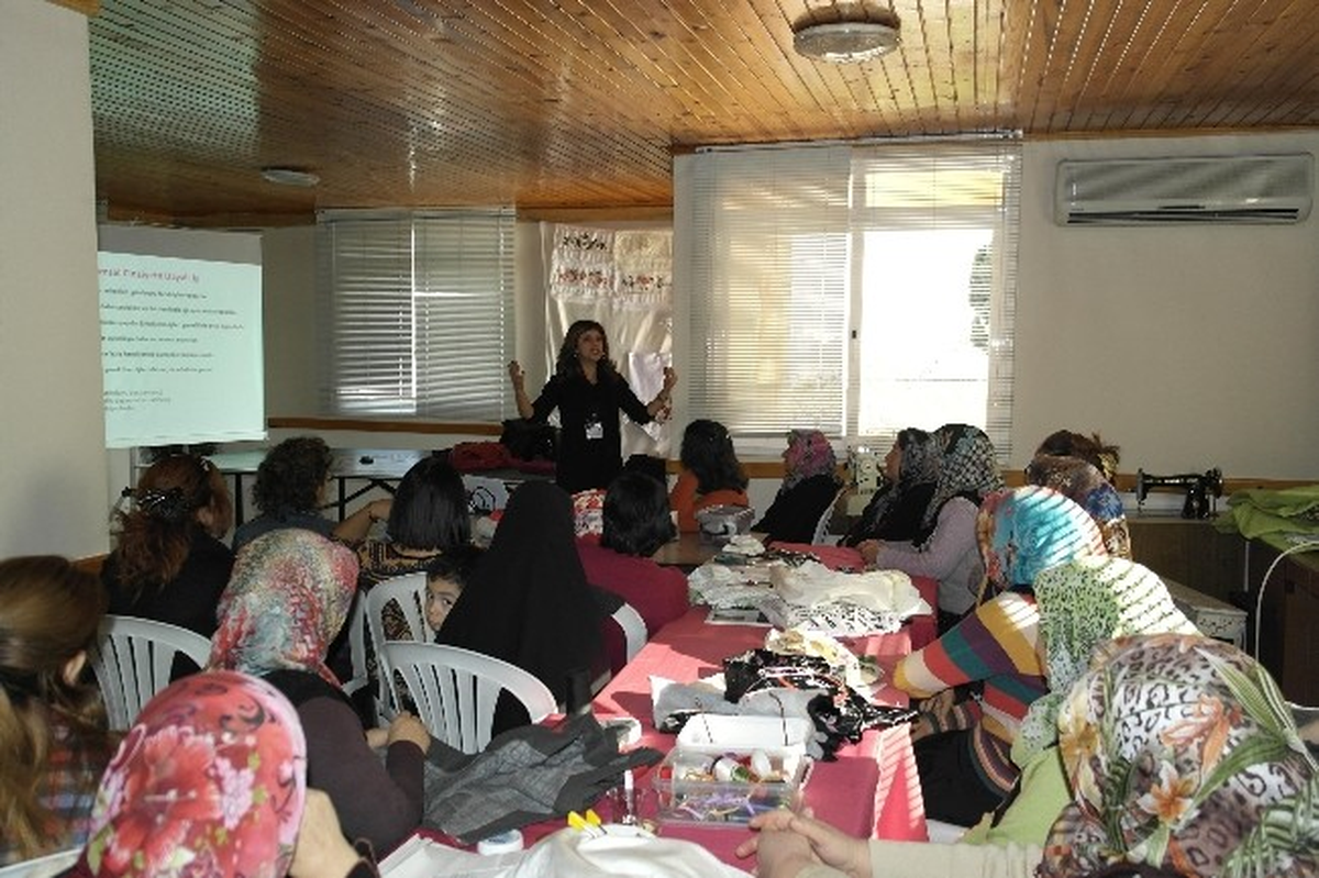Mersin Bkd\'den Kadınlara Eğitim