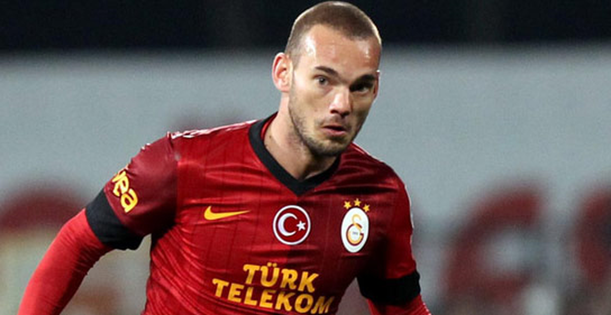Moyes\'un Hedefinde Sneijder Var