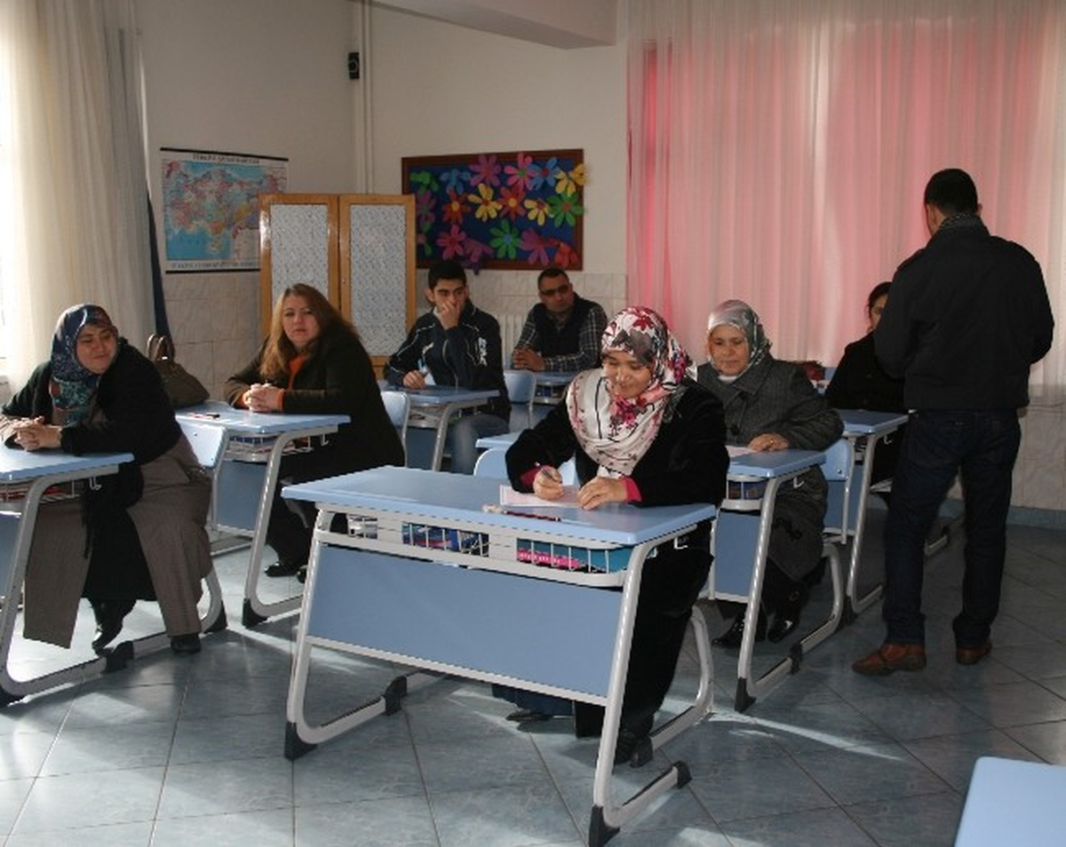 Nevşehir\'de AK Parti Siyaset Akademisi Sona Erdi