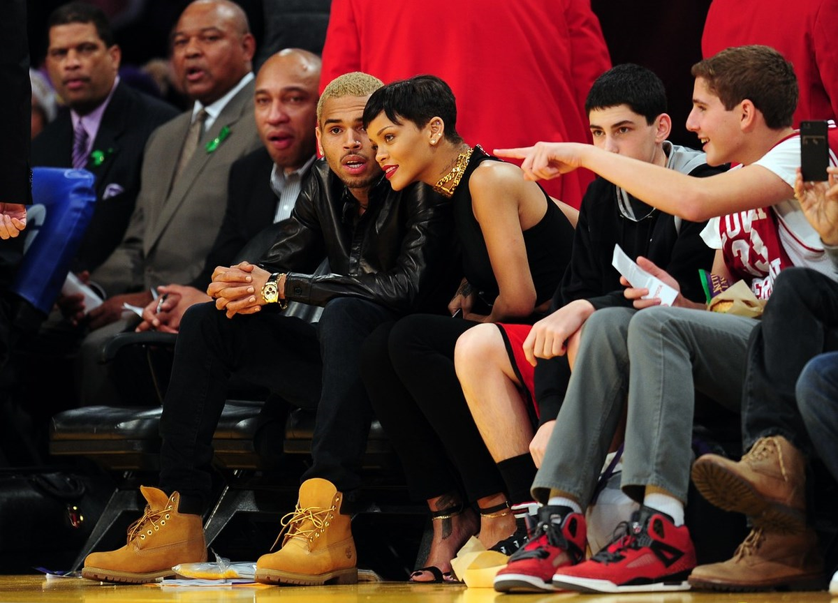 Rihanna Kardeşiyle Basketbol Maçında