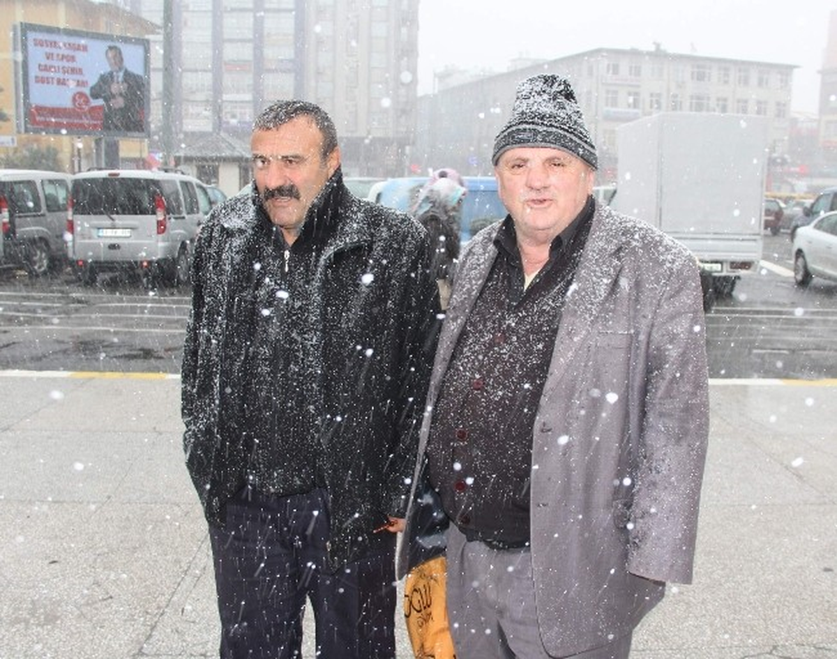 Rize\'de Soğuk Hava ve Kar Yağışı
