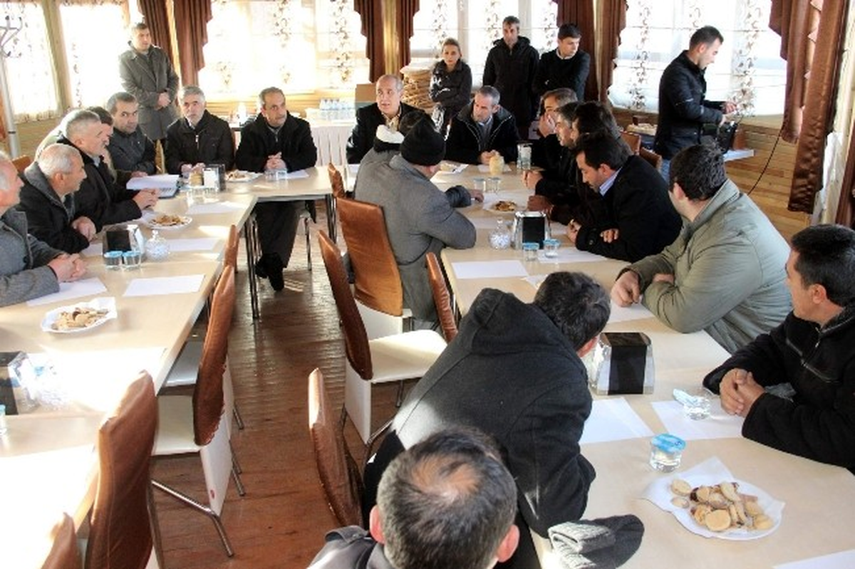 Suşehri Belediye Başkanı Sel, Pazar Esnafıyla Bir Araya Geldi