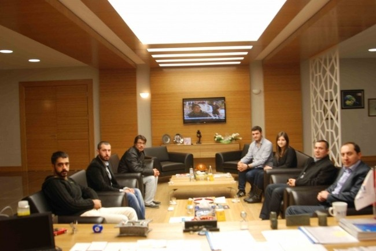 Tiyatro Kulubü\'nden Rektör Alkan\'a Ziyaret
