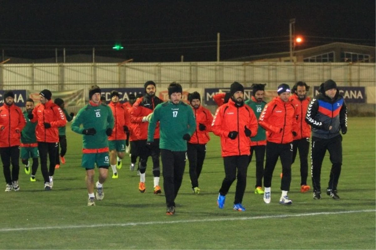 Torku Konyaspor\'da Kardemir Karabükspor Maçı Hazırlıklar Başladı