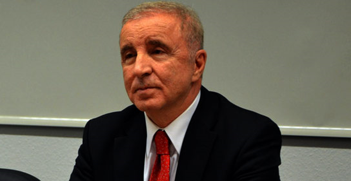 Ünal Aysal: Fenerbahçe Bu Sezon Çok Şanslı