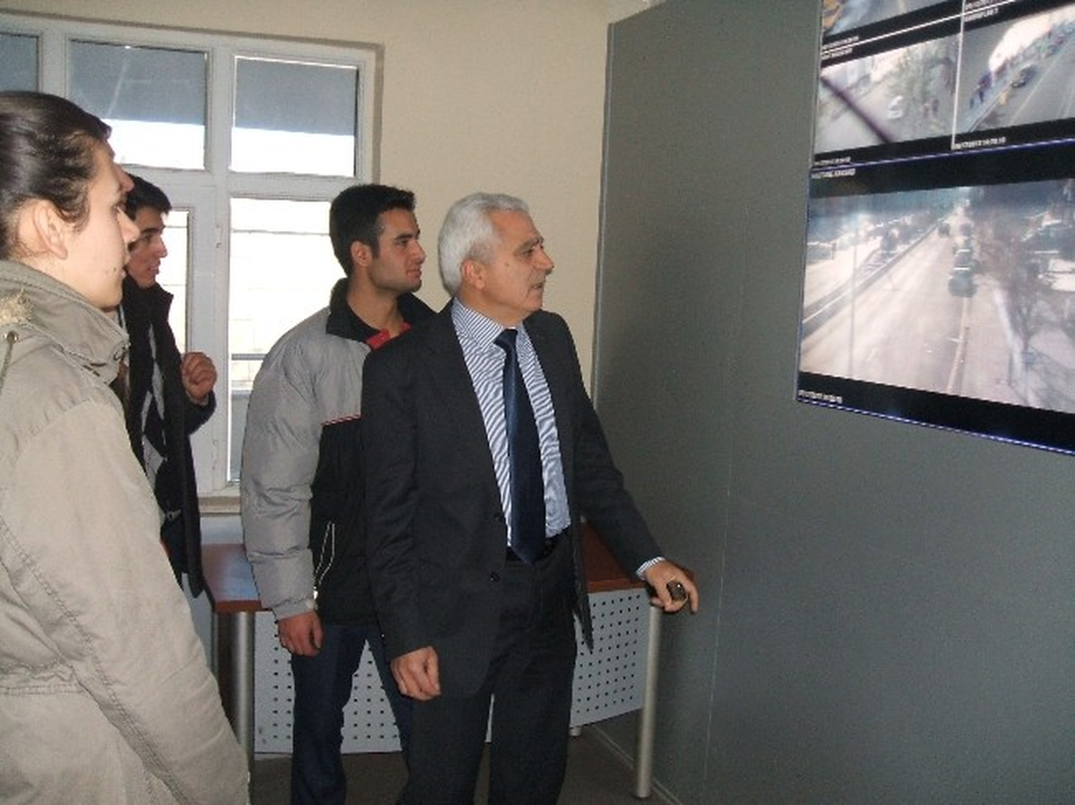 Yerköy\'de Lise Öğrencileri Emniyeti Ziyaret Etti
