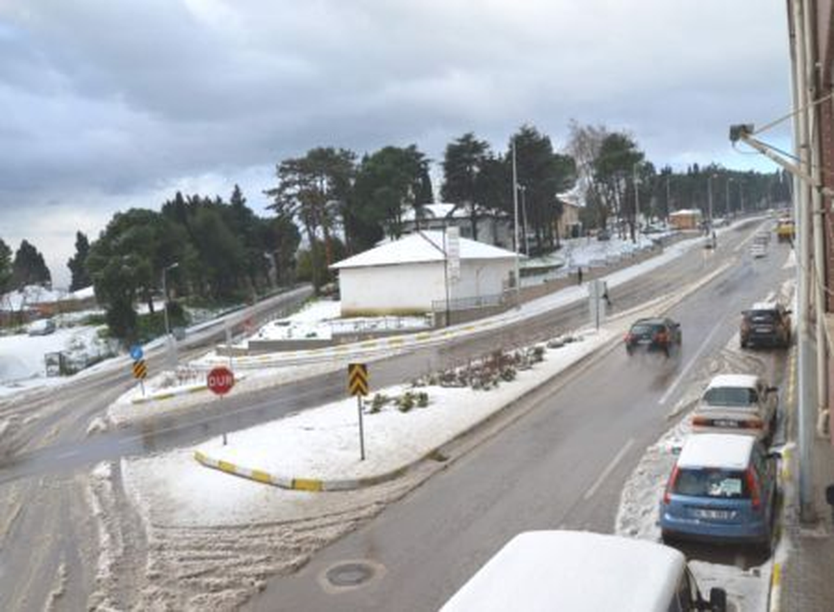 Karabük\'te Buzlanma Kazalara Davet Çıkardı