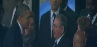 ABD Başkanı Obama ile Küba Devlet Başkanı Castro El Sıkıştı