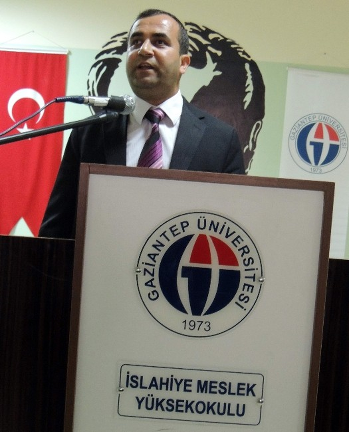 \'Aileler Engelli Çocuklarını Evlerinde Saklamasınlar\'