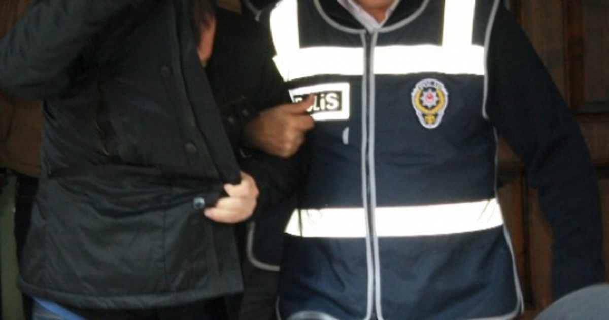 Antalya ve Trabzon\'da Silah Kaçakçılığı Operasyonu