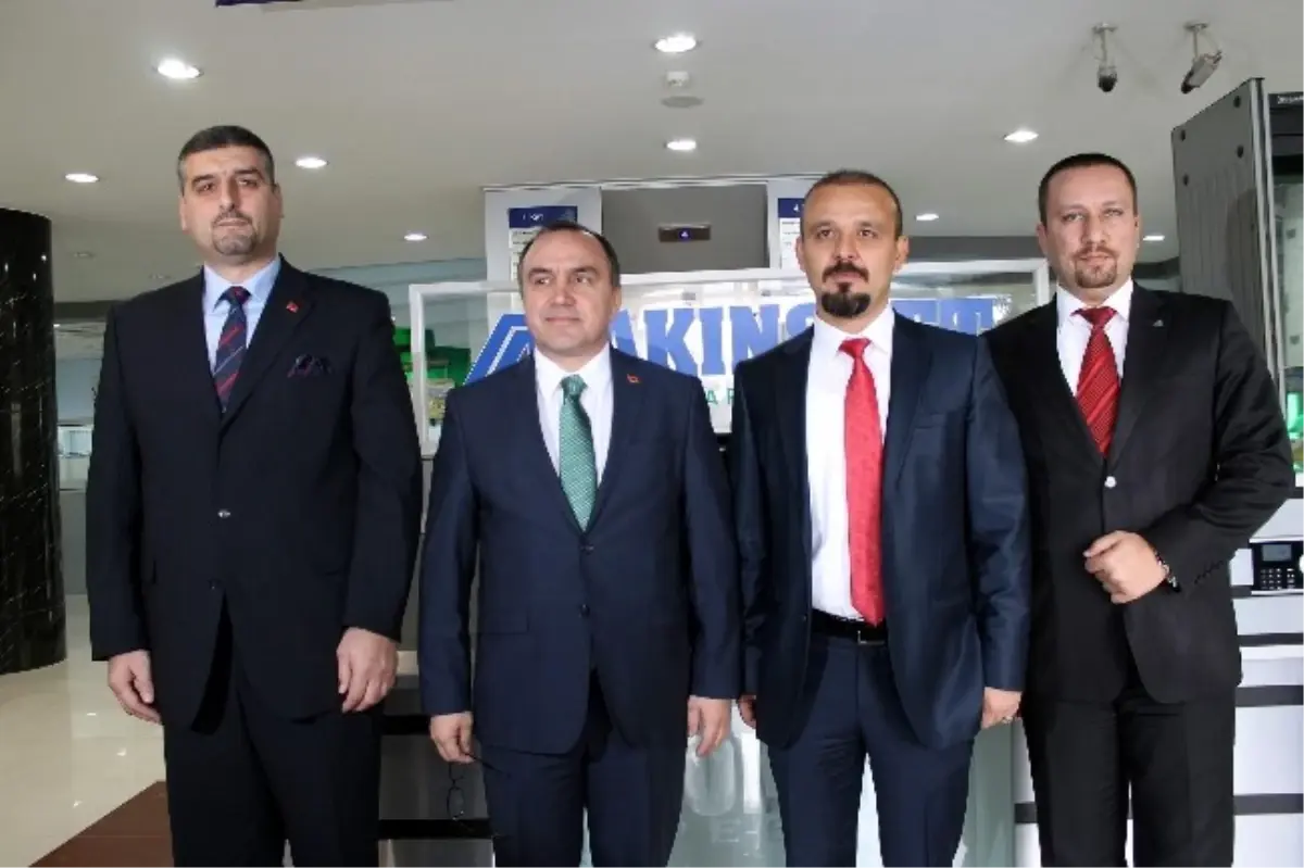 Arnavutluk Büyükelçisi Muçaj'dan Akınsoft'a Ziyaret