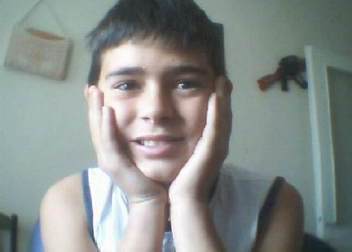 Baba Acısına Dayanamayan Küçük Baran Kendini Astı