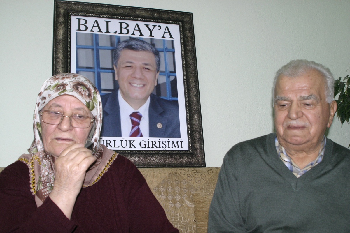 Balbay\'ın tahliye kararı anne ve baba Balbay (2)