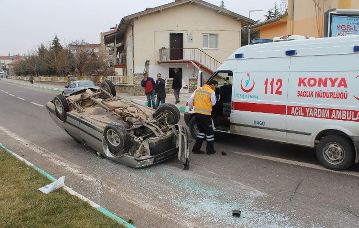 Beyşehir\'de Otomobil Devrildi: 1 Yaralı