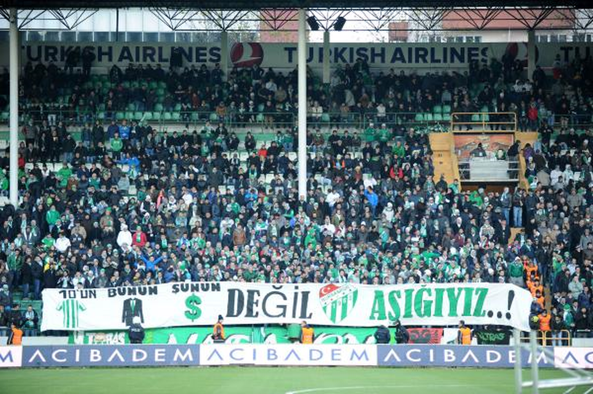 Bursaspor Taraftarı Açıklama Yaptı