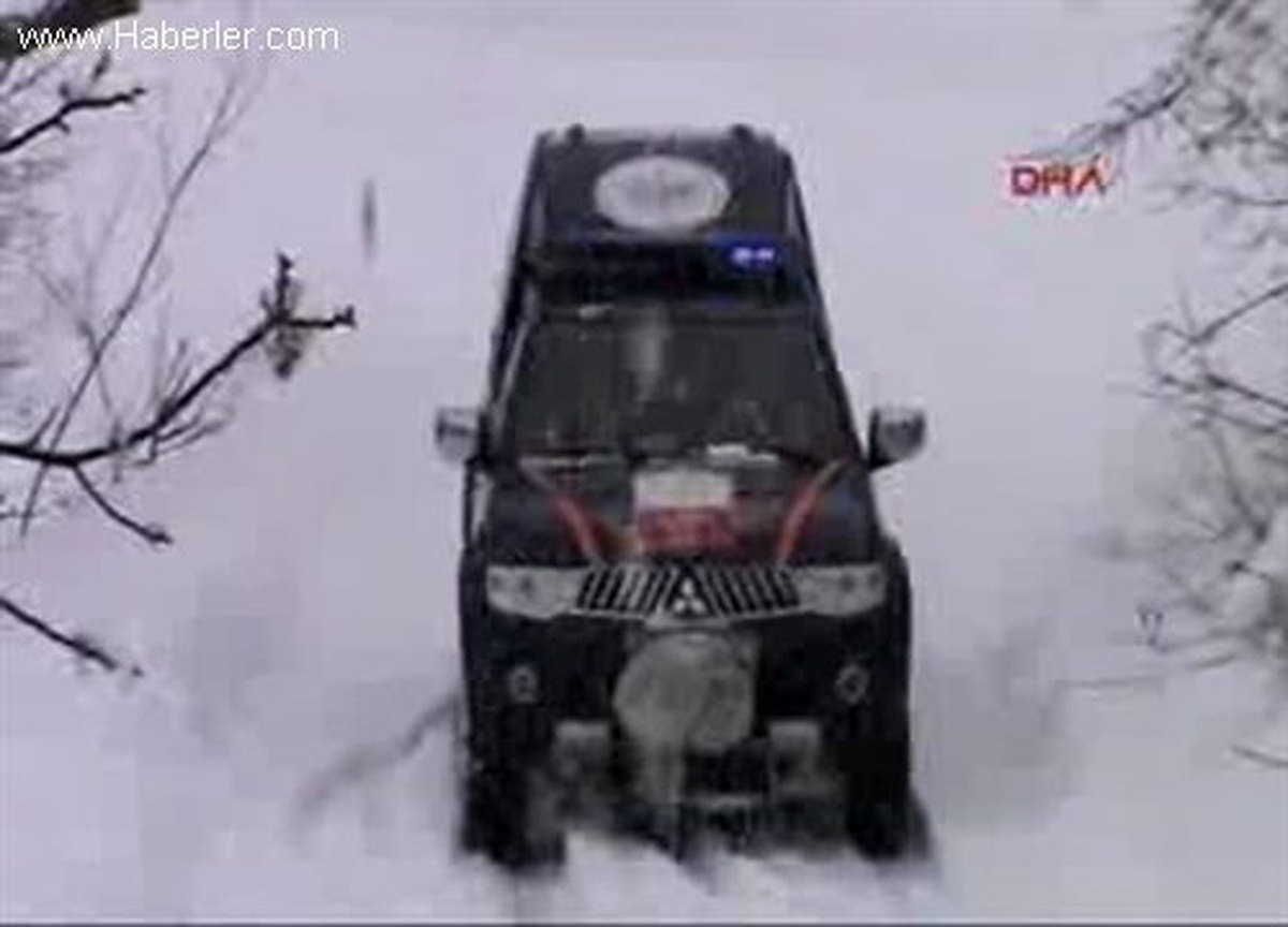 Diyaliz Hastasına Arazi Aracıyla Ulaşıldı