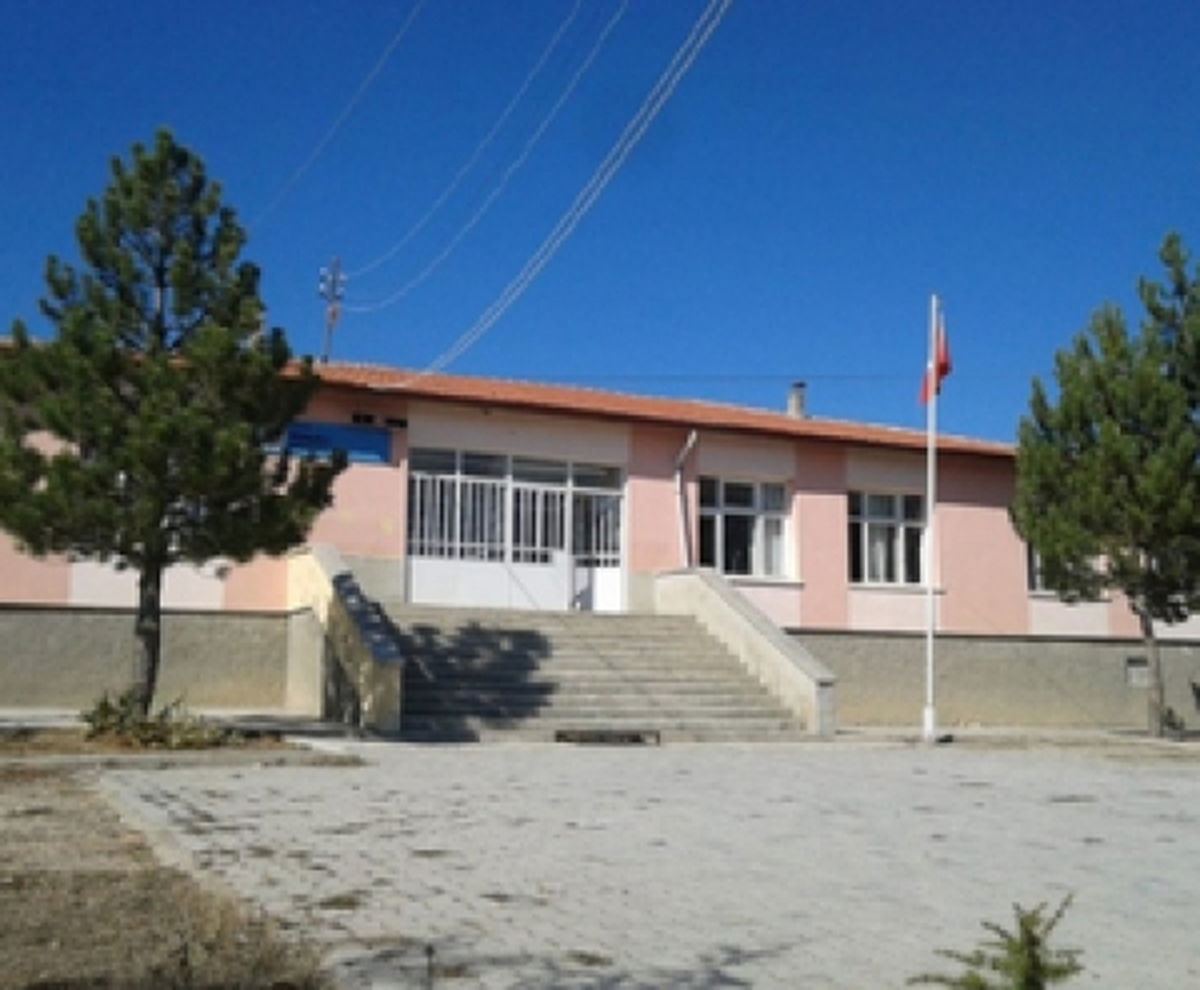Gercüş\'te Köye Modern Okul
