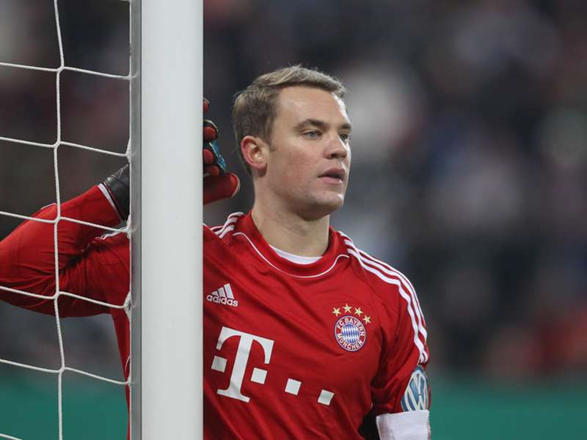 Guardiola\'dan City\'ye Mesaj: "Neuer Satılık Değil"