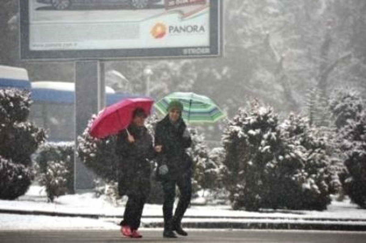 İstanbul\'un Bazı Semtlerinde Kar Yağışı Gözleniyor