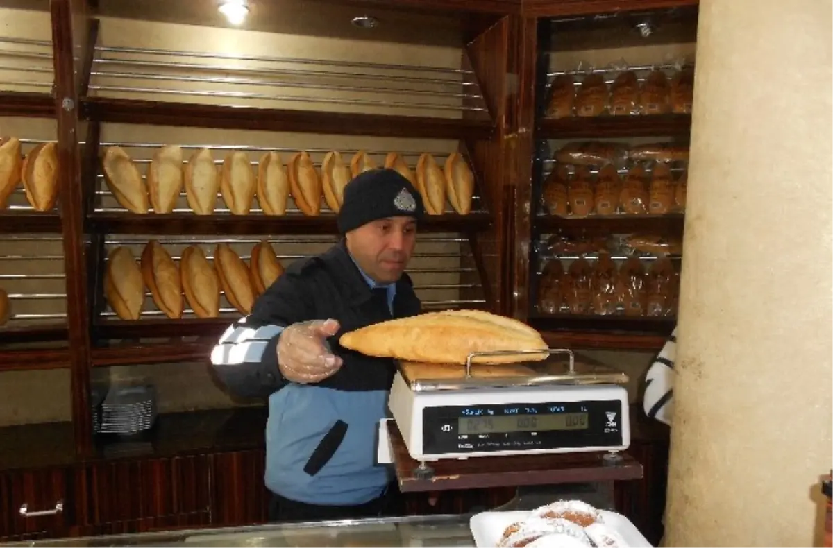 İzmit Zabıtasından Düşük Gramajlı Ekmeğe Ceza