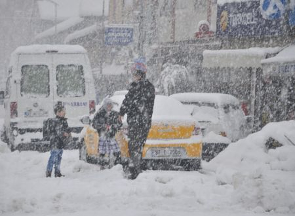 Karabük\'te Okullar Tatil Edildi