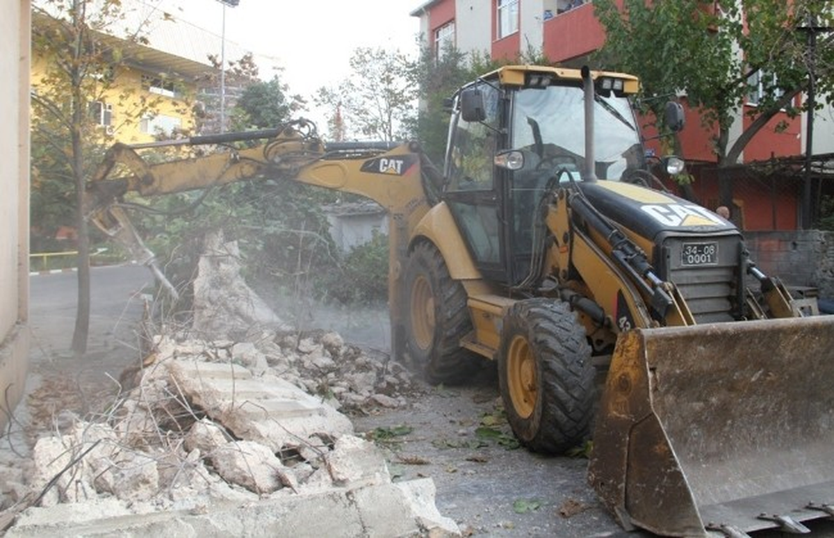 Kartal Belediyesi Yolları Yeniliyor