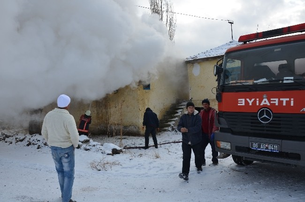 Kazan\'da Çıkan Yangın Korkuttu