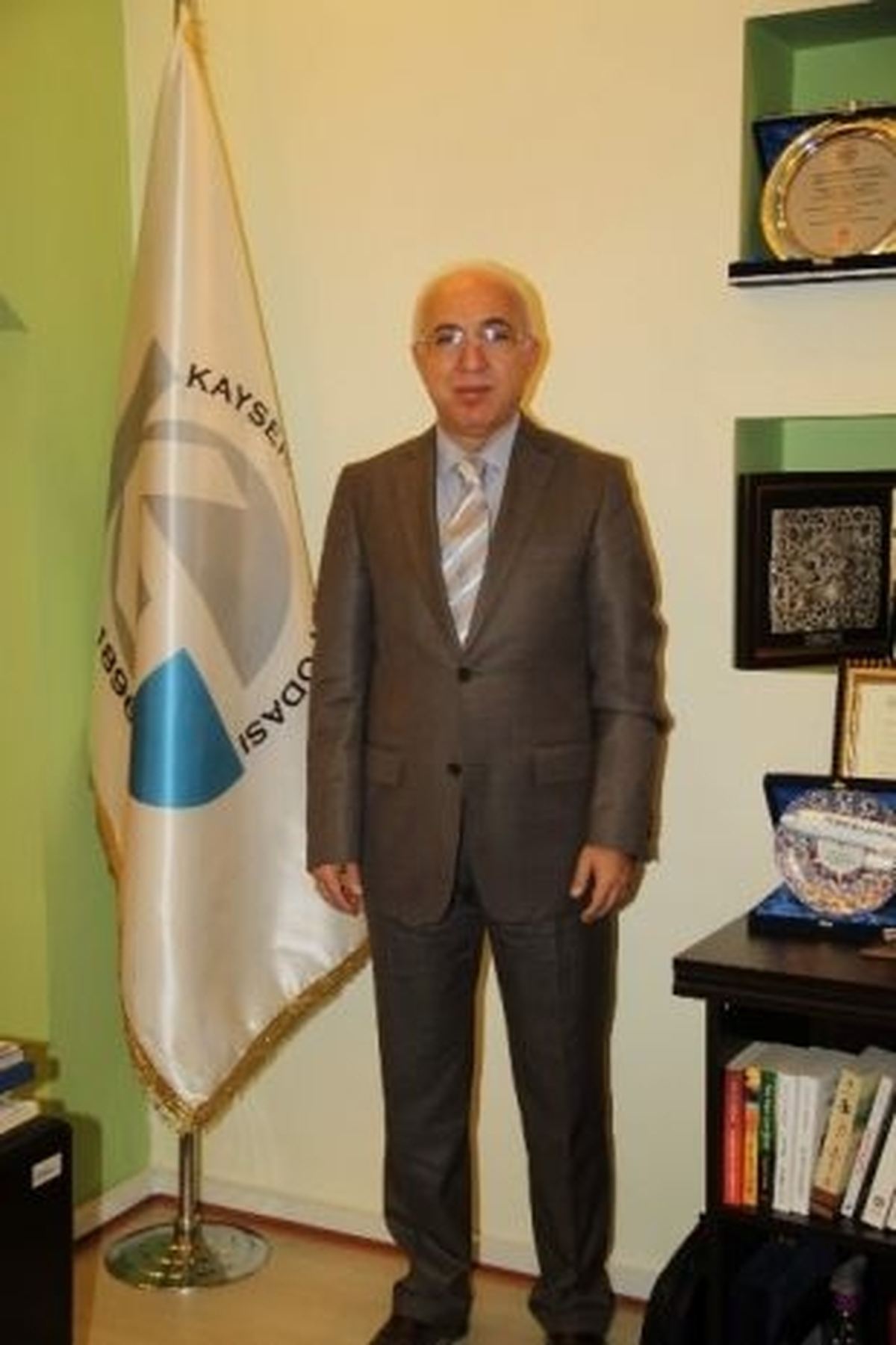 Kto Başkanı Hiçyılmaz\'dan Dünya İnsan Hakları Günü Mesajı