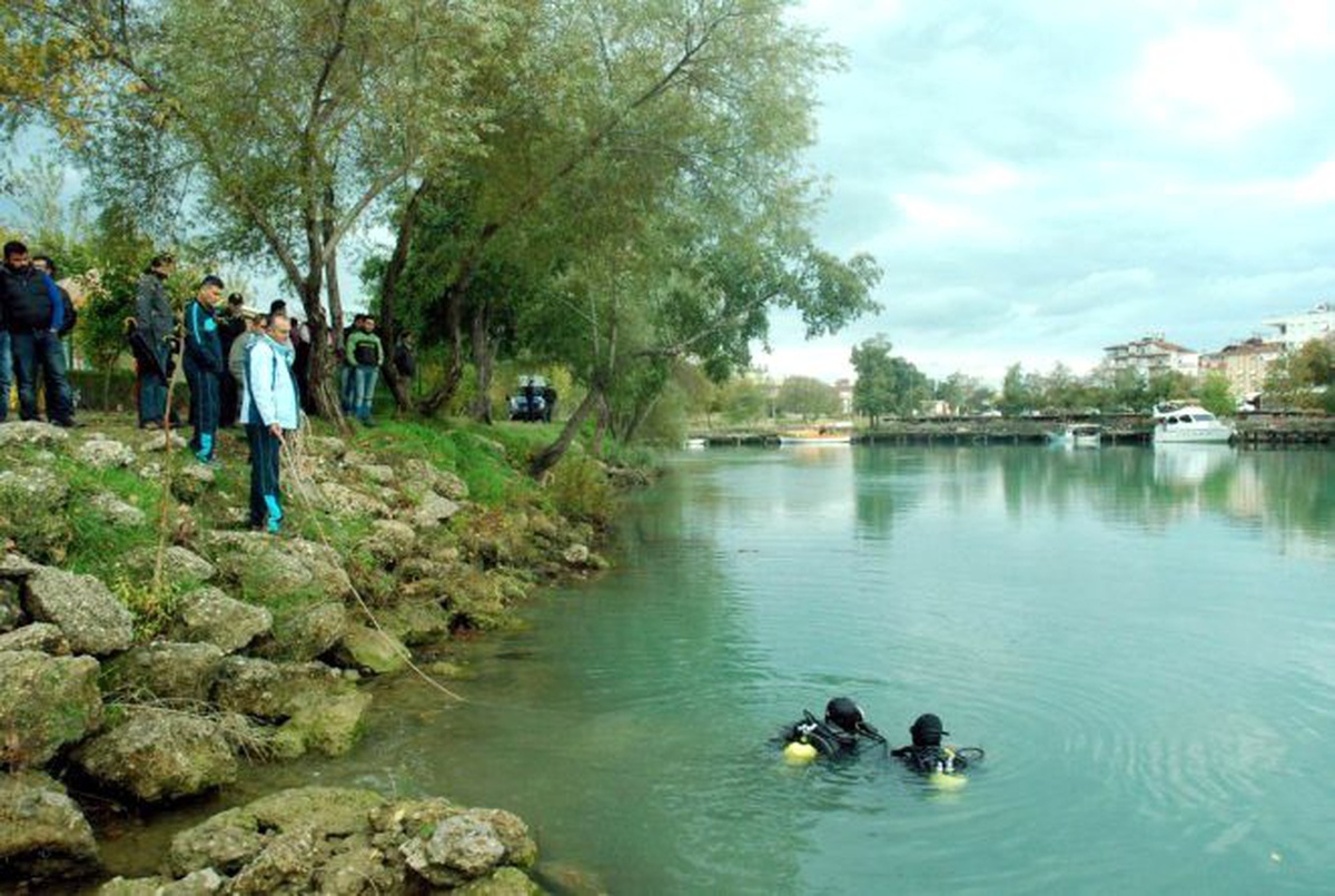 Manavgat Irmağında Arama Çalışmaları Yapıldı