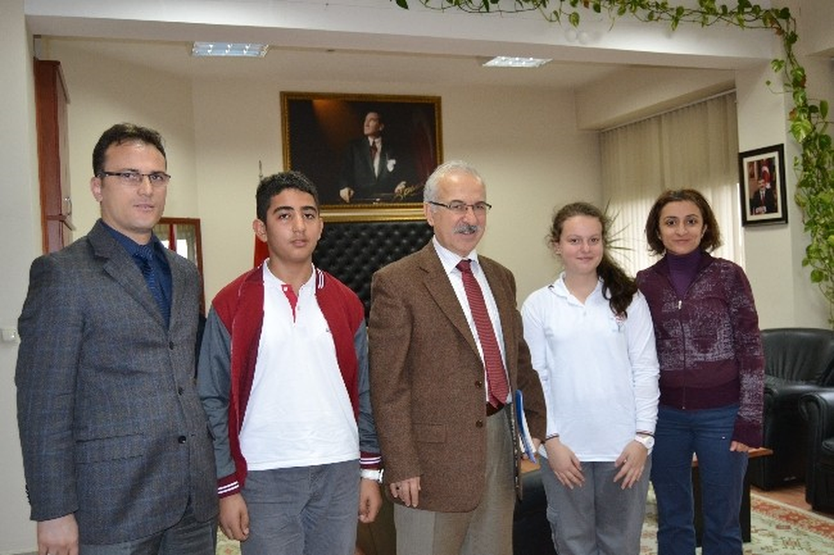 Öğrenciler Sordu Milli Eğitim Müdürü Yanıtladı