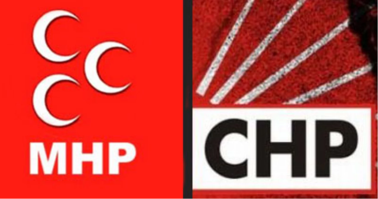 Osmaniye\'de CHP ve MHP Bayrakları Yakıldı