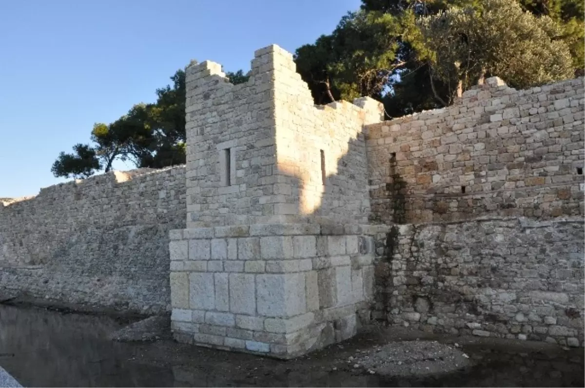 (Özel Haber) Foça Açık Hava Arkeolojik Parkı'na Dönüşüyor