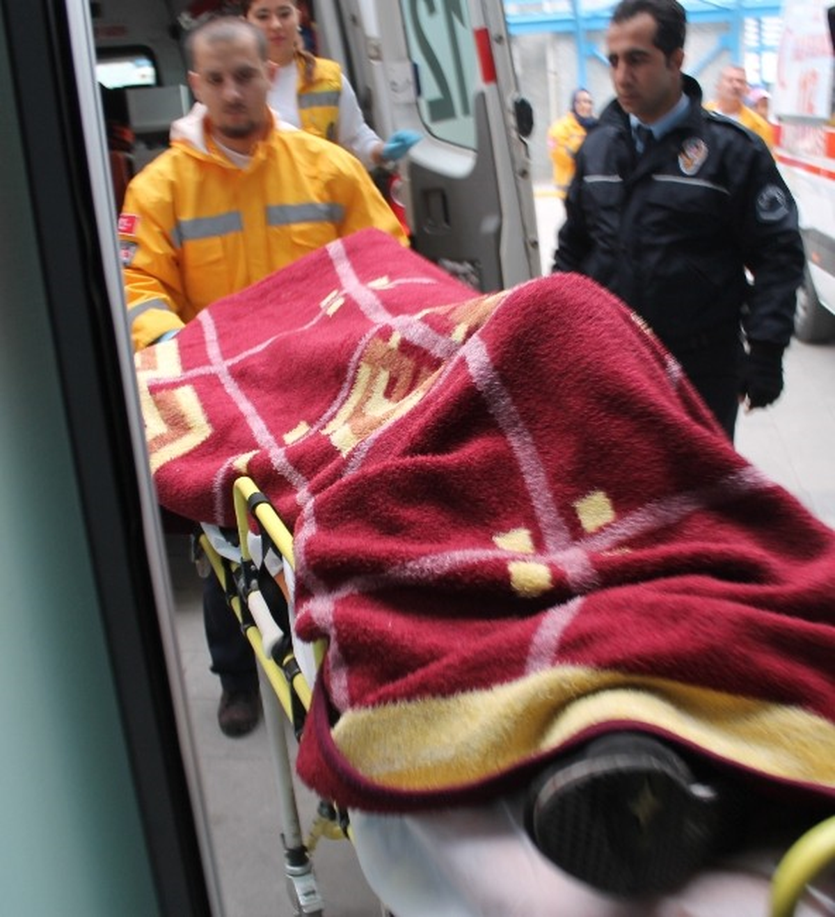 Parasını İstemeye Gitti, Pompalı Tüfekle Yaralandı