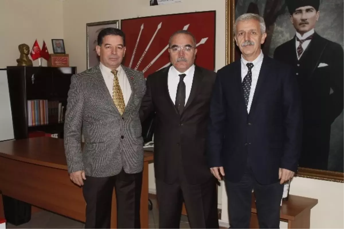 Selçuk'ta CHP'nin Üç Adayı Birleşti