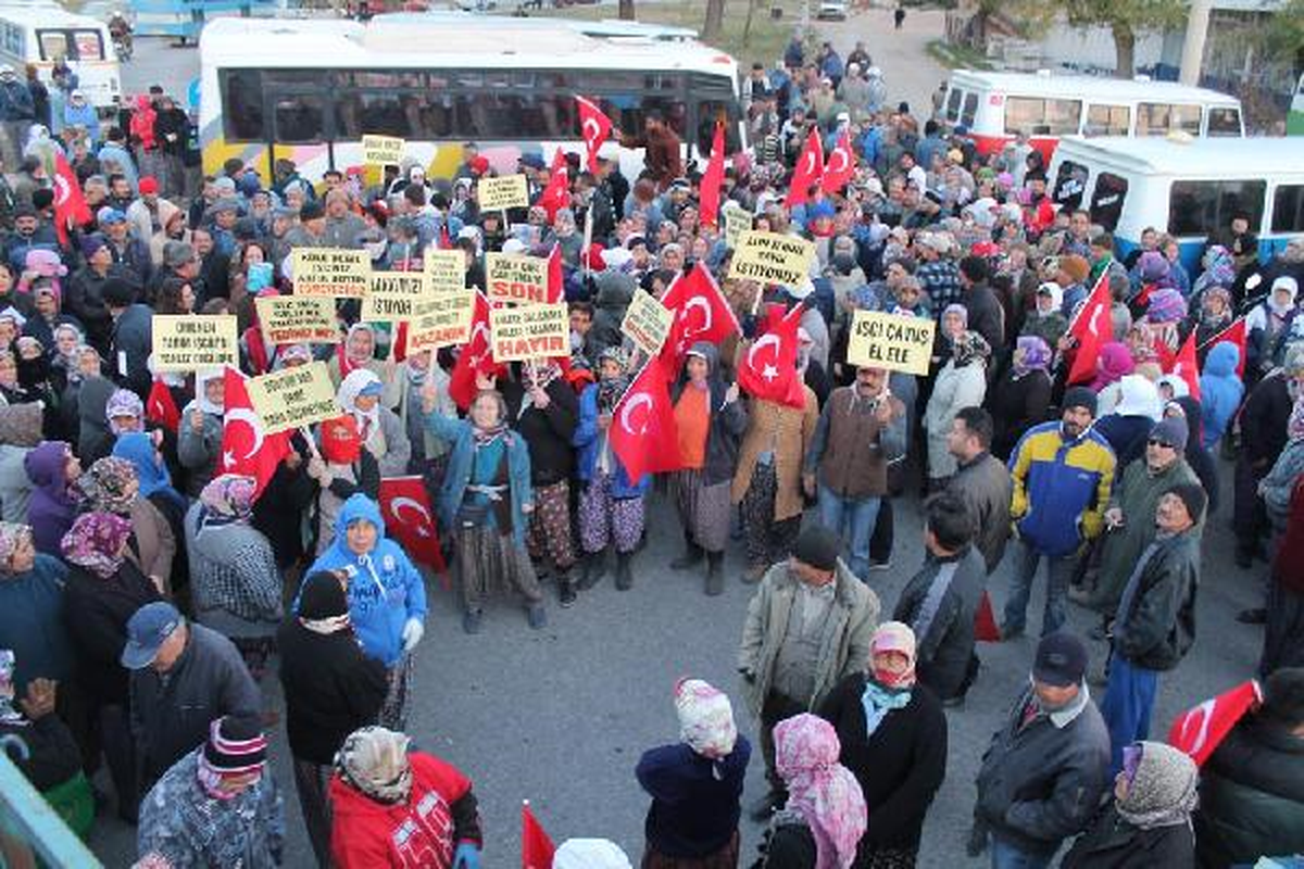 Silifke\'de Tarım İşçilerinden Düşük Ücret Eylemi