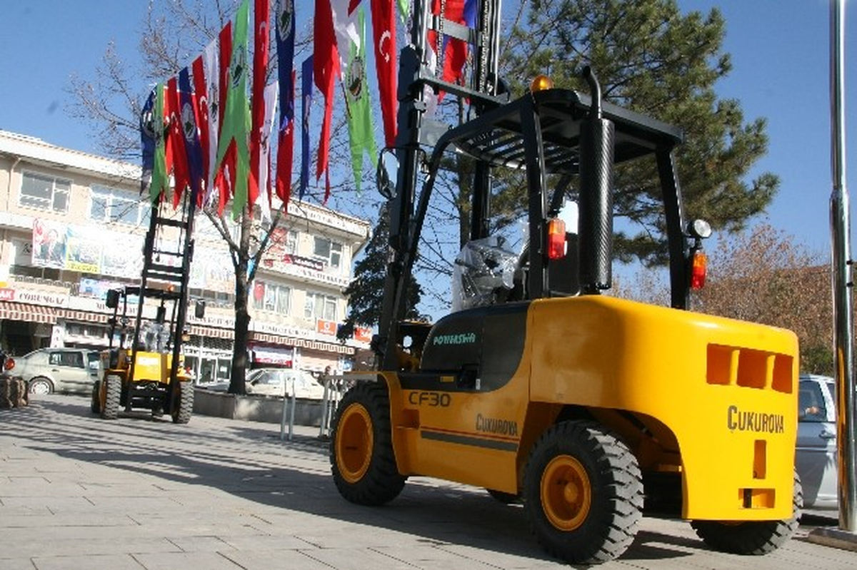 Sungurlu Belediyesi Araç Parkını Genişletti