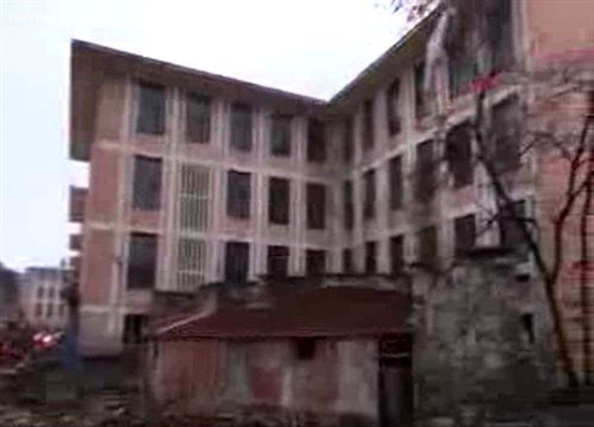 Tarihi İstanbul Adliyesinde Yangın Paniği
