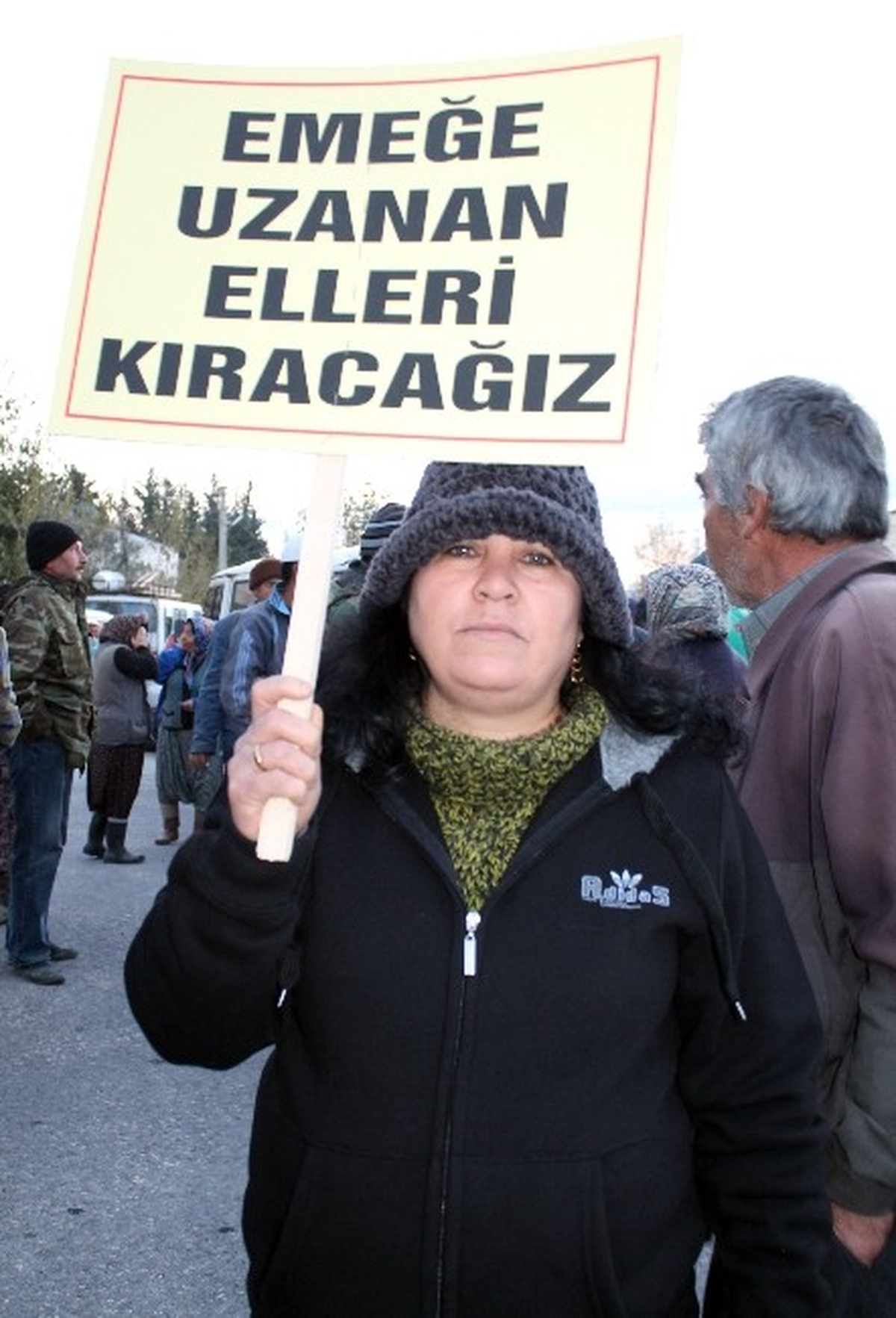 Tarım İşçilerinden \'Zam\' Eylemi