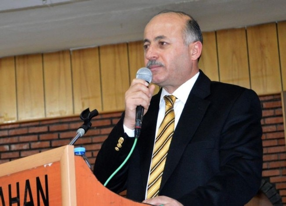 Vali Azizoğlu, "Dünya\'ya Barış Medeniyeti İnşa Eden Nesilleriz"
