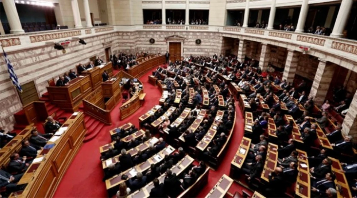 Yunan Parlamentosunda Cami Tartışması Yaşandı