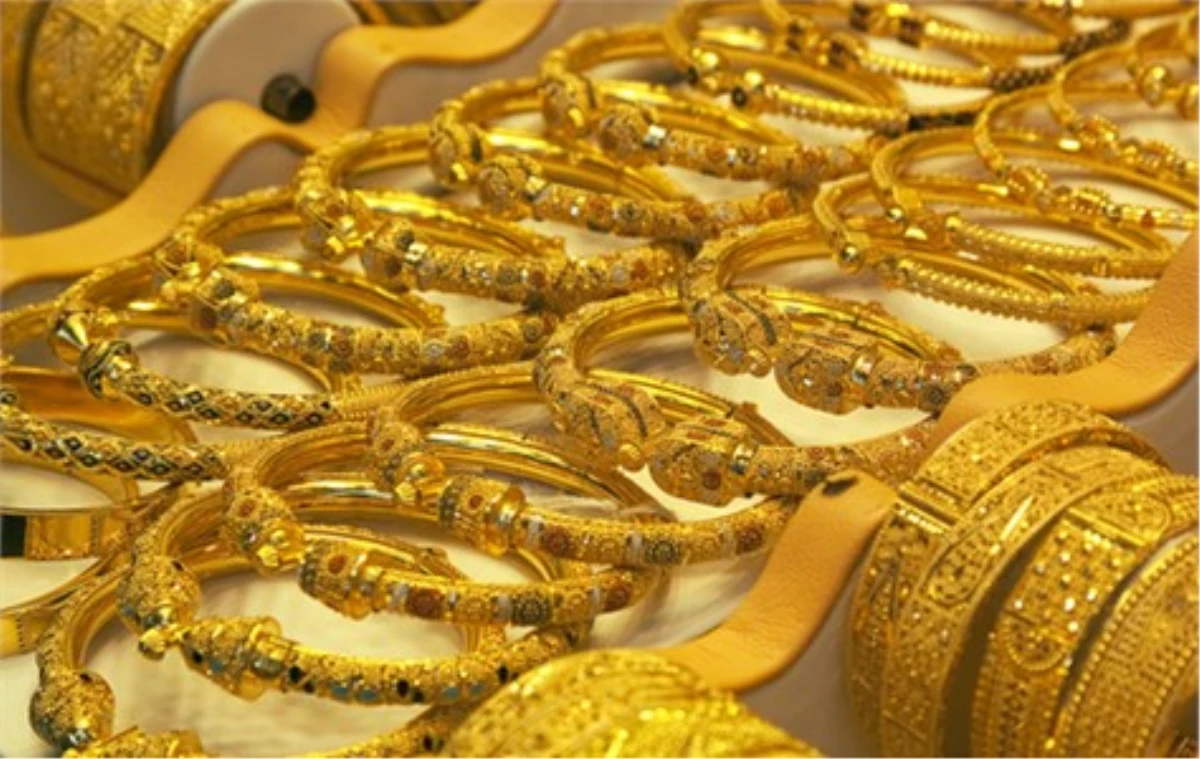 "2014\'te Altının Onsu 1000 Dolarlara Kadar Gerileyebilir"