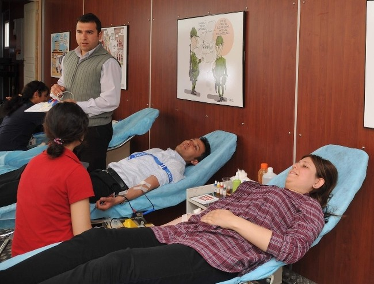 Aydınlı Öğrencilerden Kan Bağışı Kampanyası