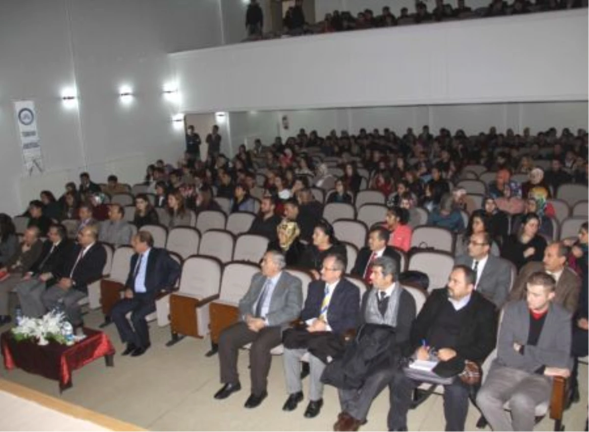 Çankırı\'da "Mehmet Akif Aydınlanması" Konulu Konferans