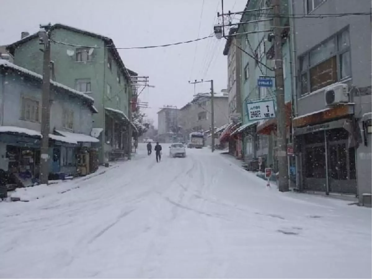 Dağ İlçelerinde Okullara 1 Gün Kar Tatili