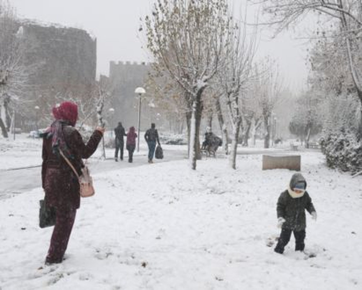 Diyarbakır\'da Eğitime Kar Engeli