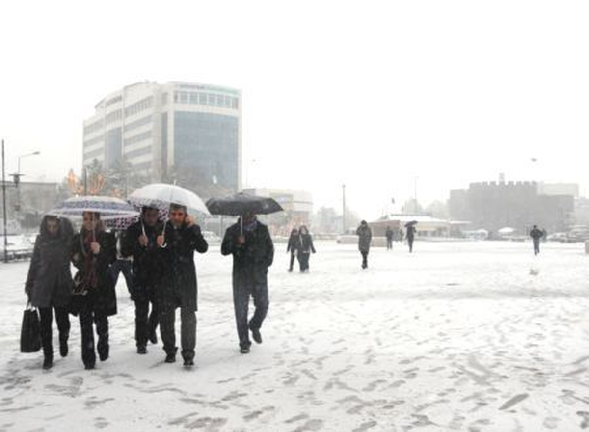 Diyarbakır\'da Okullara Kar Tatili