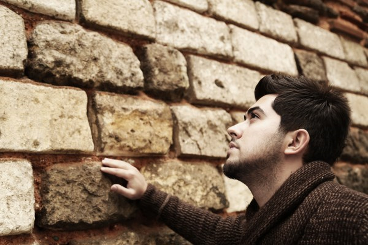 Emre Demir Yeni Single\'ı ile Merhaba Diyor