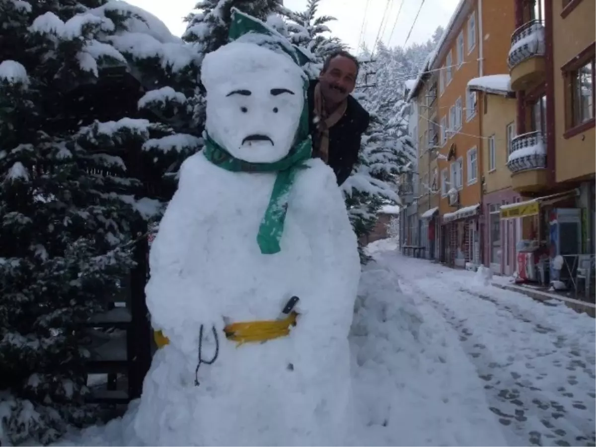 Esnaf Kardan Adam Yapıyor