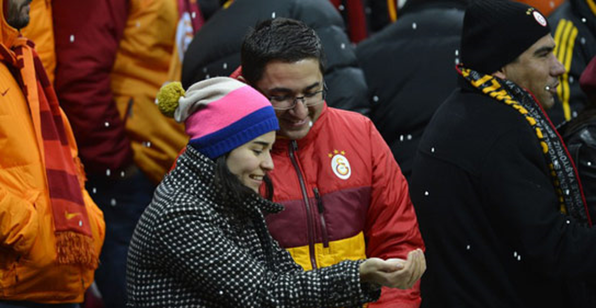 Galatasaray-Juventus Maçını 37 Bin Taraftar İzledi